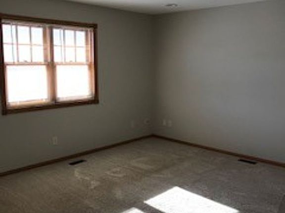 5th image of 526 28th Ave N #2