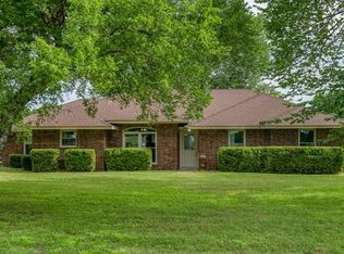 108 Anderson Rd, Red Oak, TX 75154