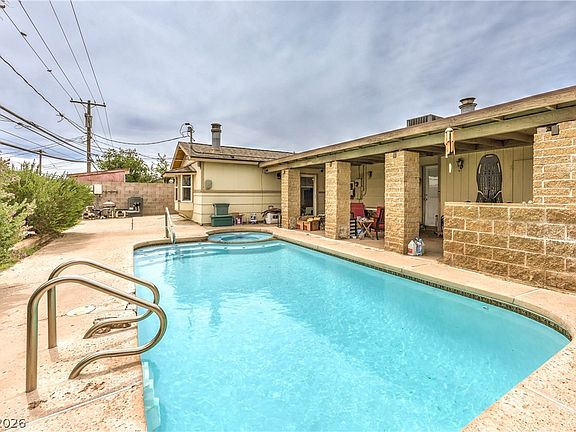 2nd image of 613 Carpenter Dr