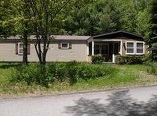 33 Sunset Blvd, Saranac Lake, NY 12983