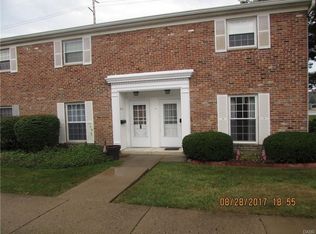 853 Clareridge Ln, Dayton, OH 45458