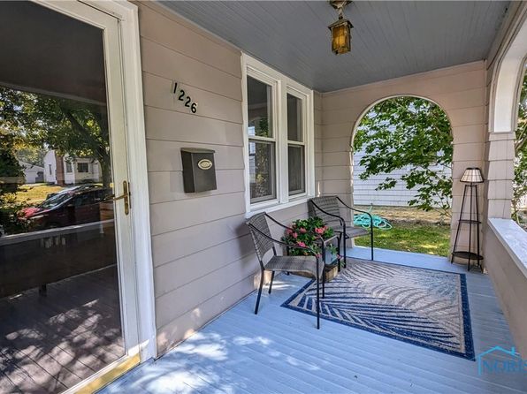 1226 South St, Fremont, OH 43420
