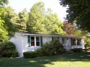 11 Deepwood Dr, Dover, NH 03820