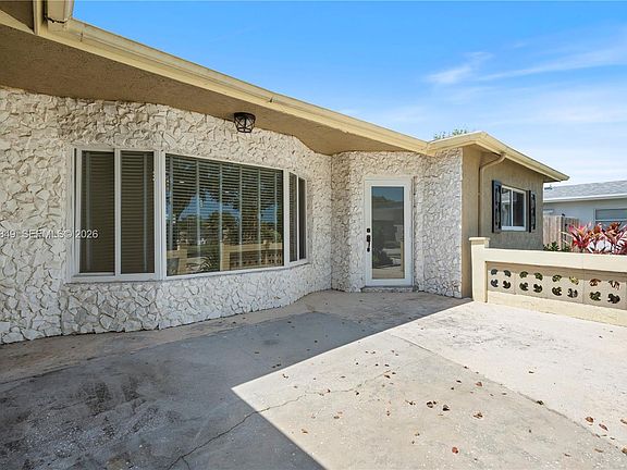 5th image of 5160 SW 8th St