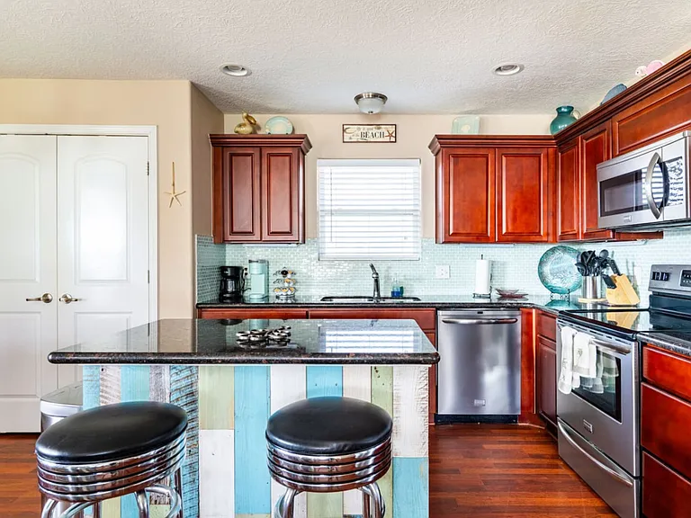 Sandollar Cir — Photo 24