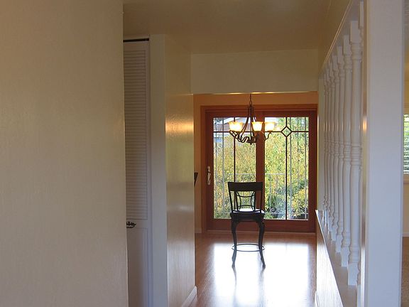 5th image of 1129 Elmwood Dr