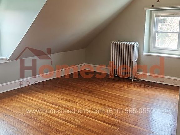 5th image of 640 Poplar St APT 3