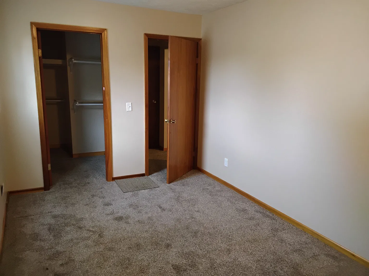 2 bed, 1232 sqft, $875 — Photo 3