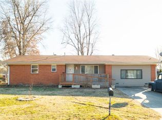 203 Cameron Ave, Springdale, AR 72764