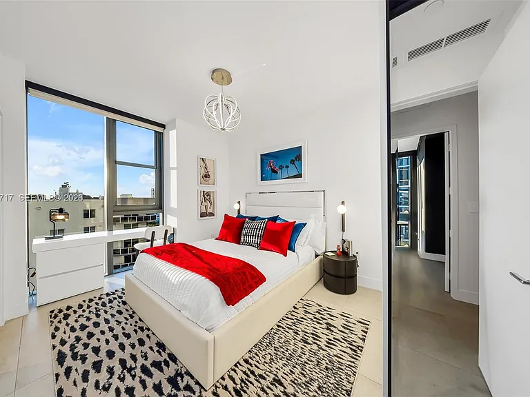 700 NE 24th St #1507 — Photo 38