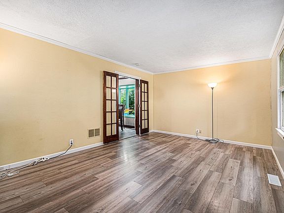 5th image of 23319 Delany Ln