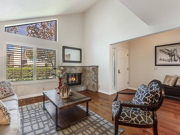 4th image of 1072 Trevino Ter