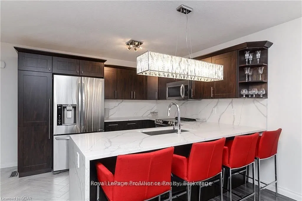 2 bed, $2,450 — Photo 4