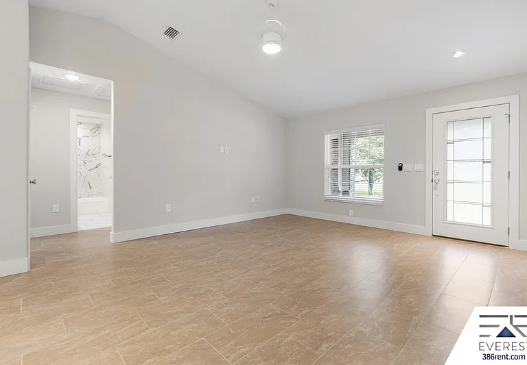 12 Walt Pl — Photo 9