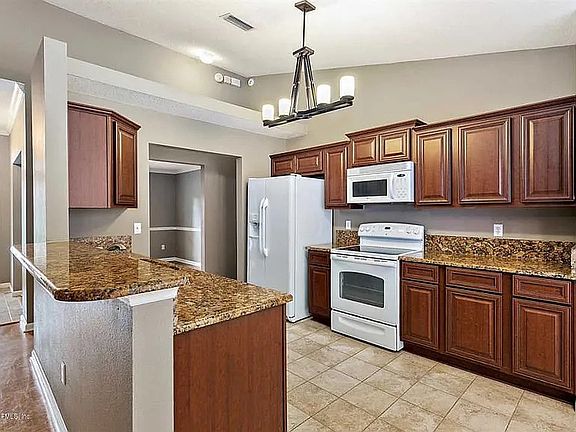5th image of 1037 Arcaro Ct W