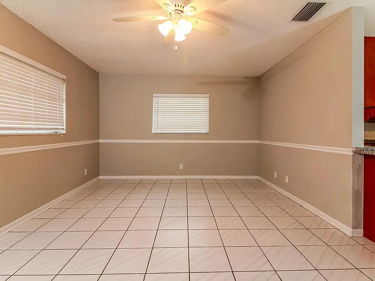 3870 NW 103rd Ave — Photo 4