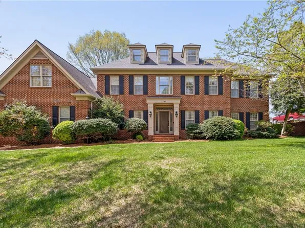 1320 Georgetown Ct, High Point, NC 27262