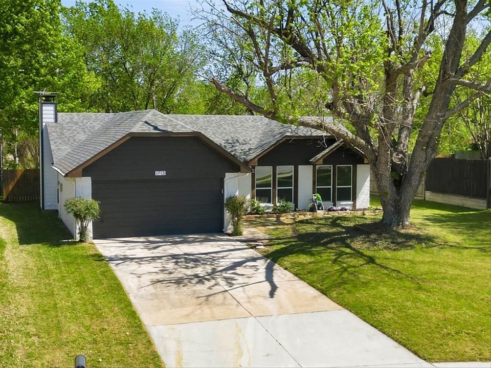 1st image of 1713 Live Oak Dr