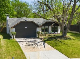 1713 Live Oak Dr, Lewisville, TX 75067