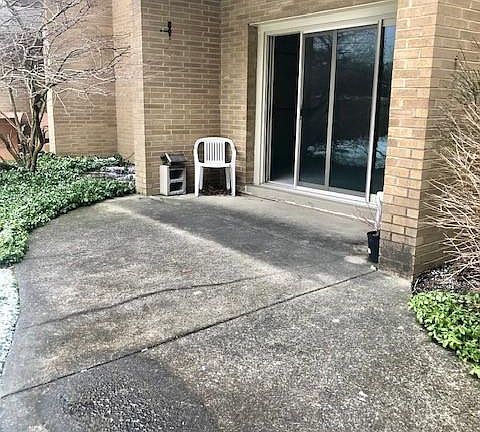 5th image of 22655 Chagrin Blvd APT 112