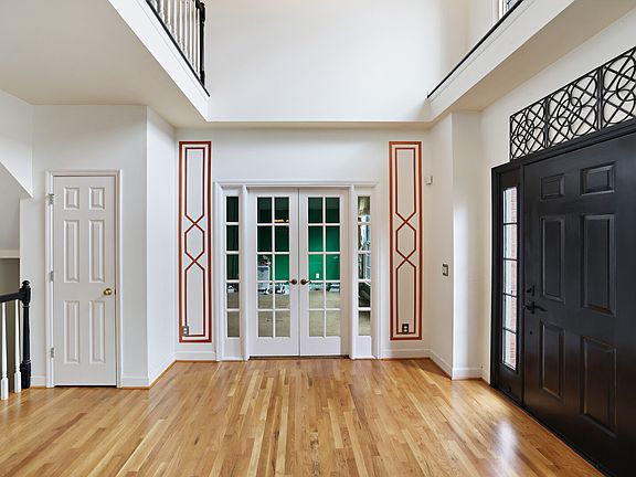 5th image of 605 Cotswold Park Ct