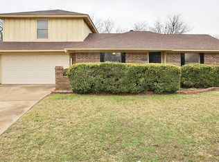 508 Daniels Dr, Crowley, TX 76036