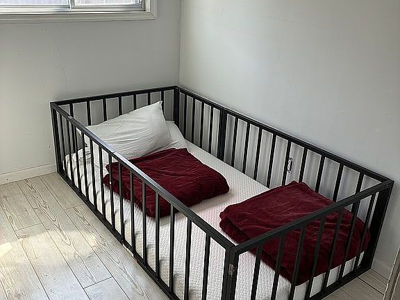 4th image of 18 Jane St