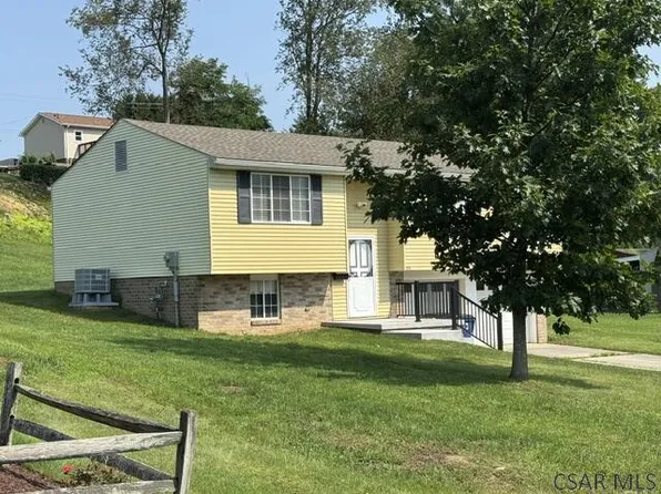 316 Owen Dr, Johnstown, PA 15904