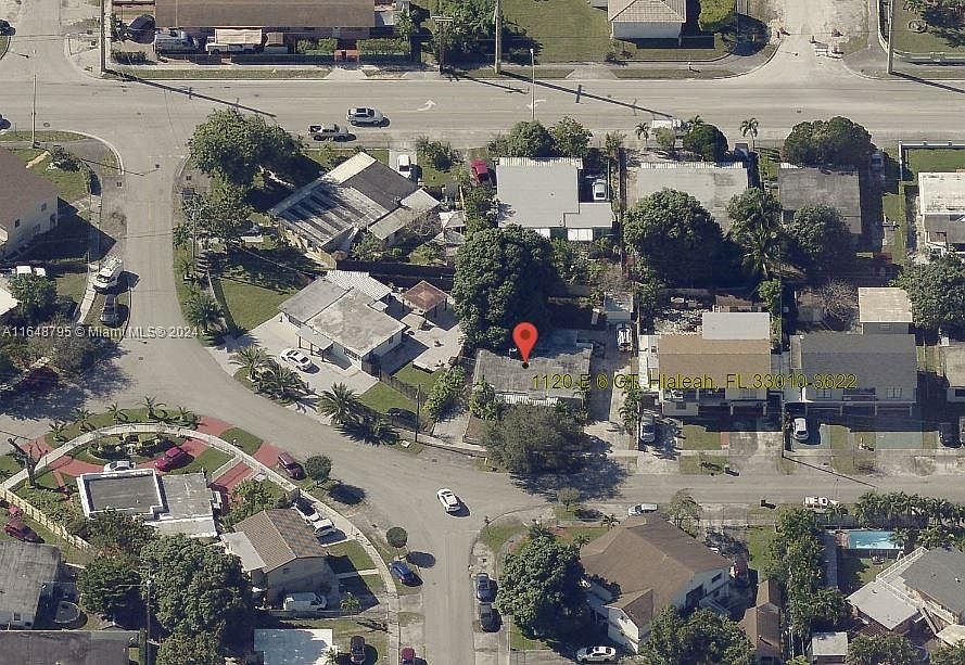 2nd image of 1120 E 6th Ct