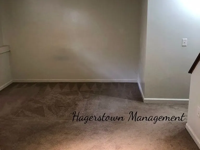 10817 Bower Ave — Photo 8