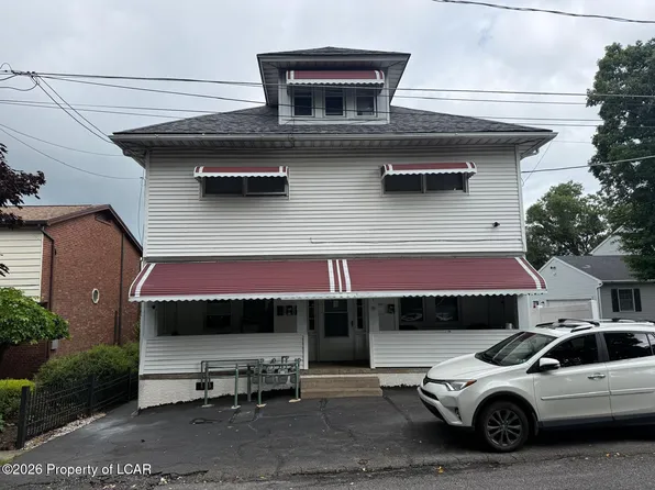 9-11 W 14th St, Hazleton, PA 18201