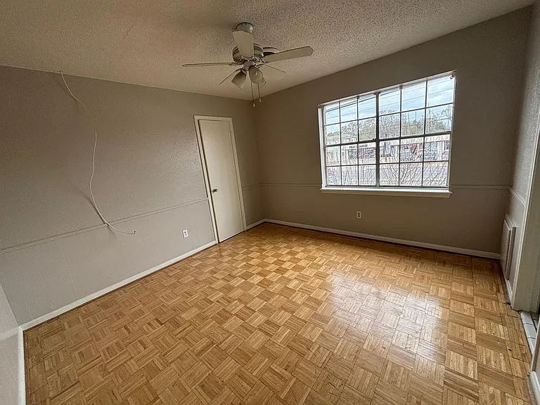 2710 Briarhurst Dr #5 — Photo 18