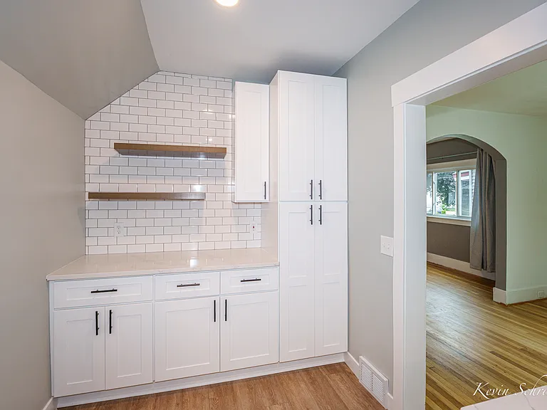939 Veto St NW — Photo 4