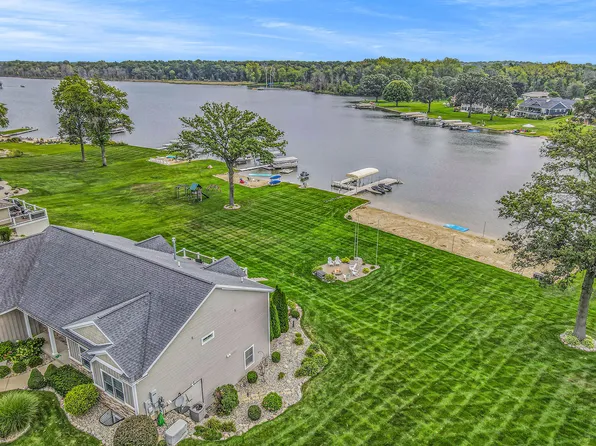 12223 Highview Shrs, Vicksburg, MI 49097