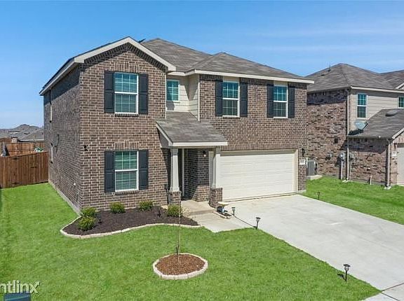 5th image of 1309R Waggoner Dr