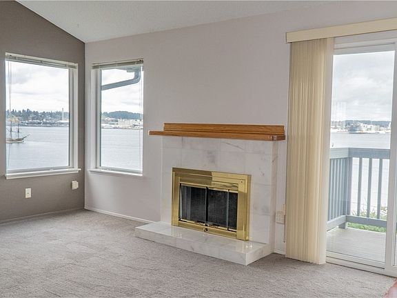 3rd image of 103 Rockwell Ave