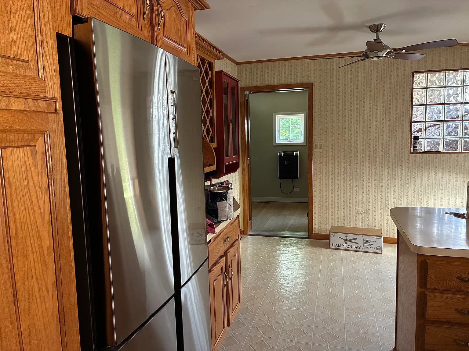 2 bed, 1300 sqft, $1,900 — Photo 4