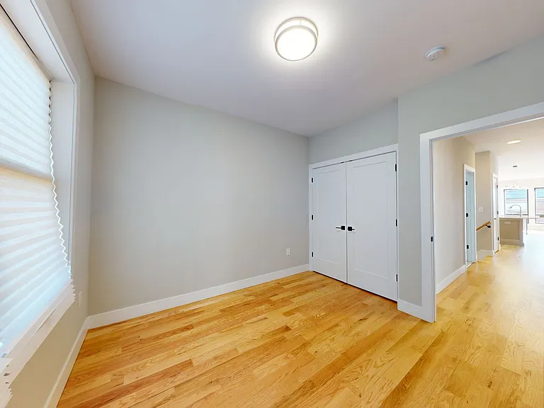 353 Boyden Ave — Photo 17