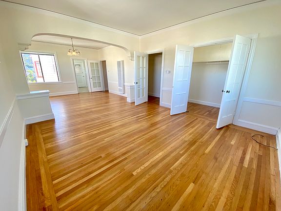 3rd image of 112 Parnassus Ave #6