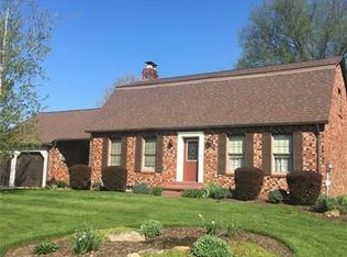 237 Falcon Ridge Dr, New Kensington, PA 15068