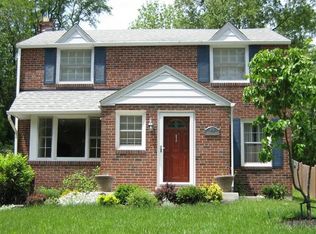 870 Beechwood Rd, Lower Merion, PA 19083