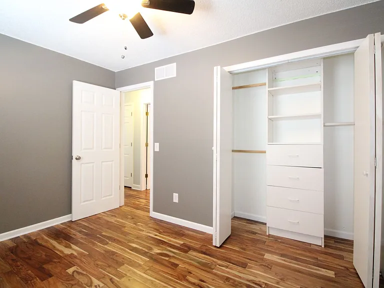 1021 Aspen Dr — Photo 9