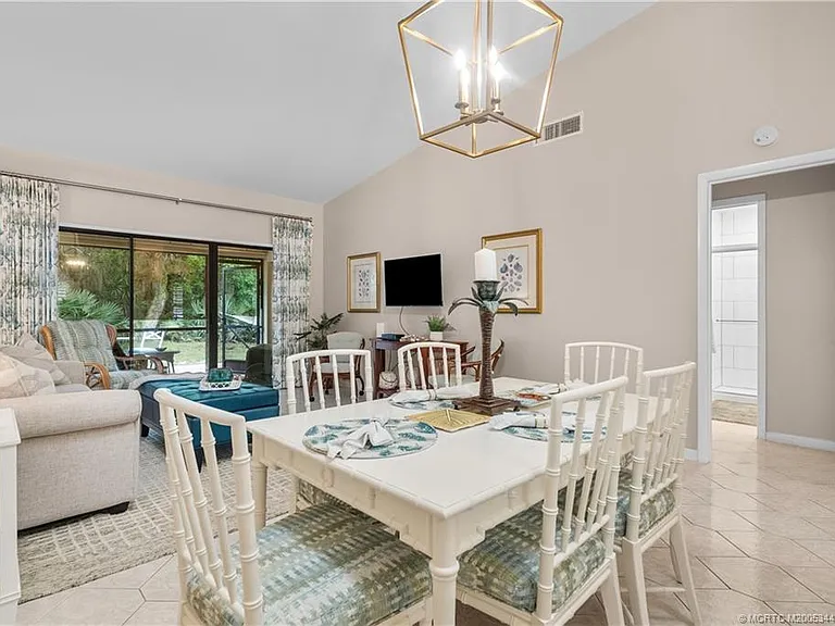 1544 SW Silver Pine Way #104-F — Photo 14