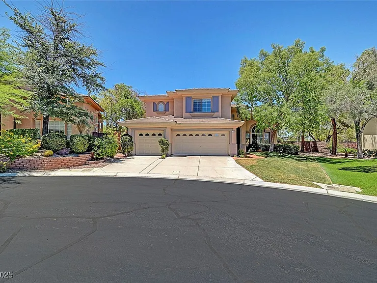 229 N Buteo Woods Ln — Photo 2