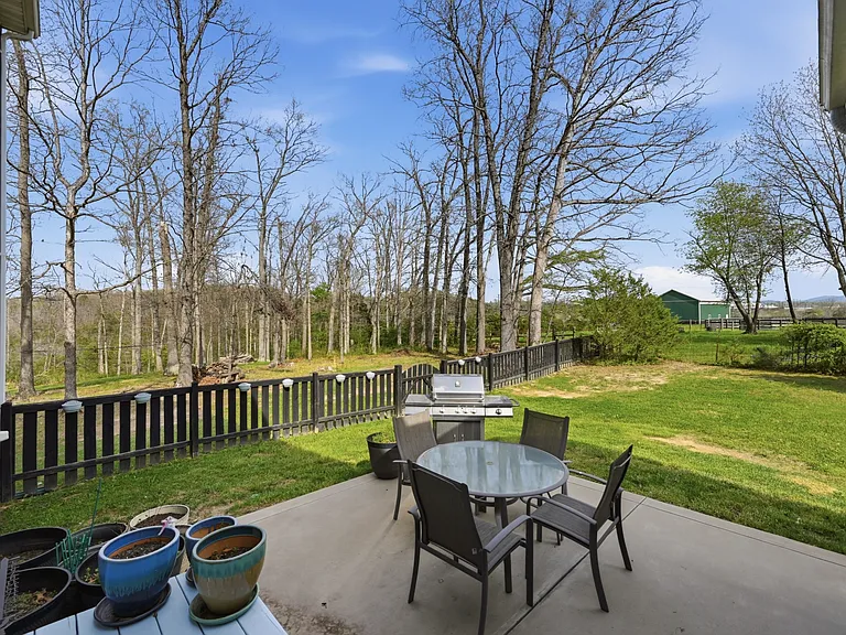 115 Reliance Woods Dr — Photo 8