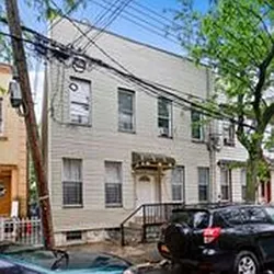 1628 Summerfield Street  image 1 of 11