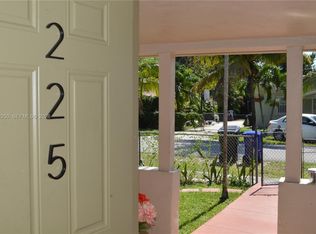 225 NE 171st Ter, North Miami Beach, FL 33162