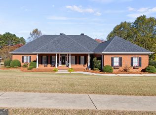 4541 Montclair Cir, Gainesville, GA 30506