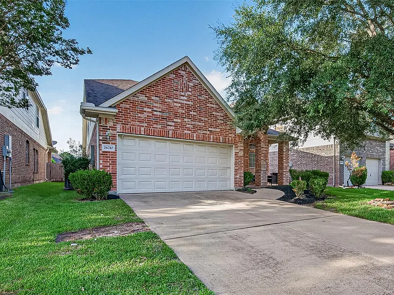 26710 Bellwood Pines Dr — Photo 2