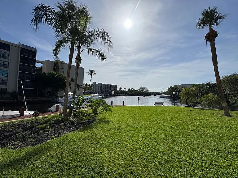12 Royal Palm Way #2050 — Photo 21